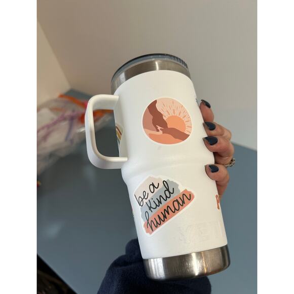 Yeti Rambler 20 oz with handle and strong hold lid white - stickers can come off - Picture 6 of 8